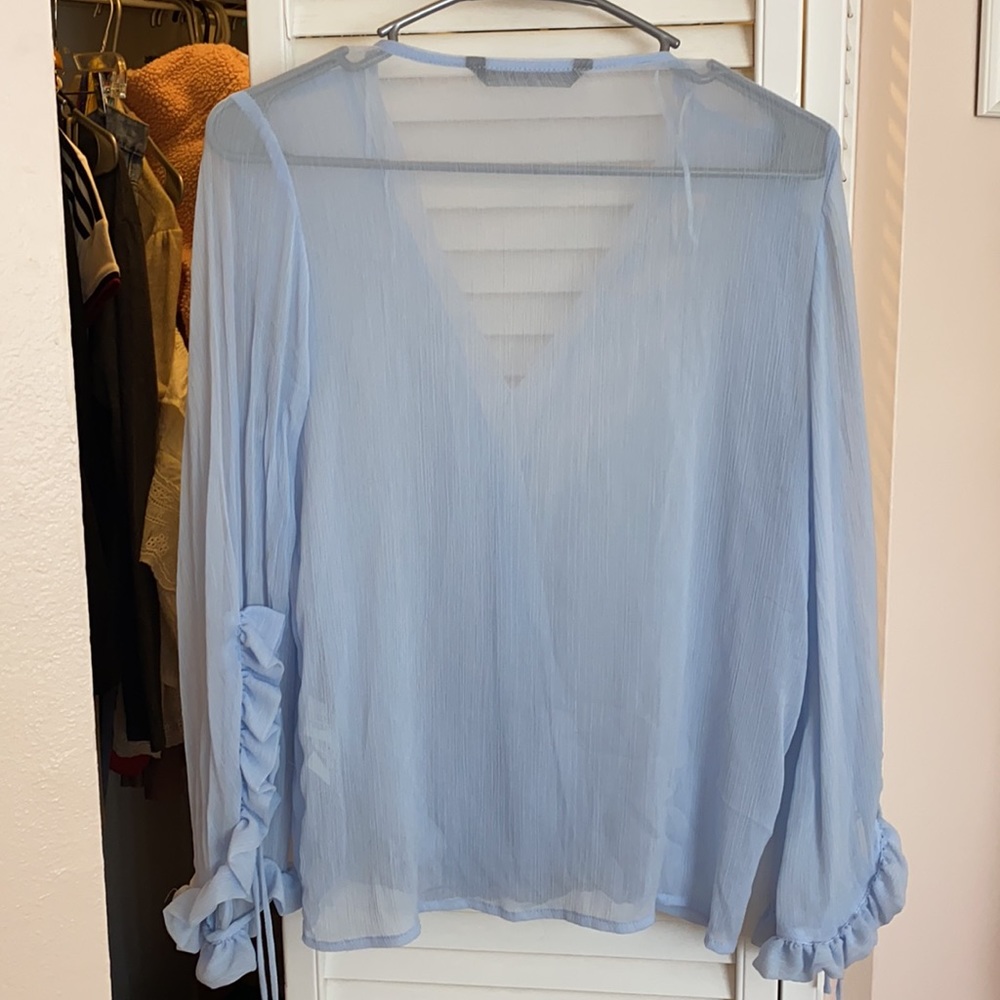 Light blue blouse - Picture 2 of 3